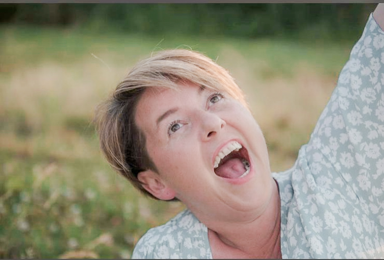 SHARON GUSMAN FEM - taken by Tatjana Tischler