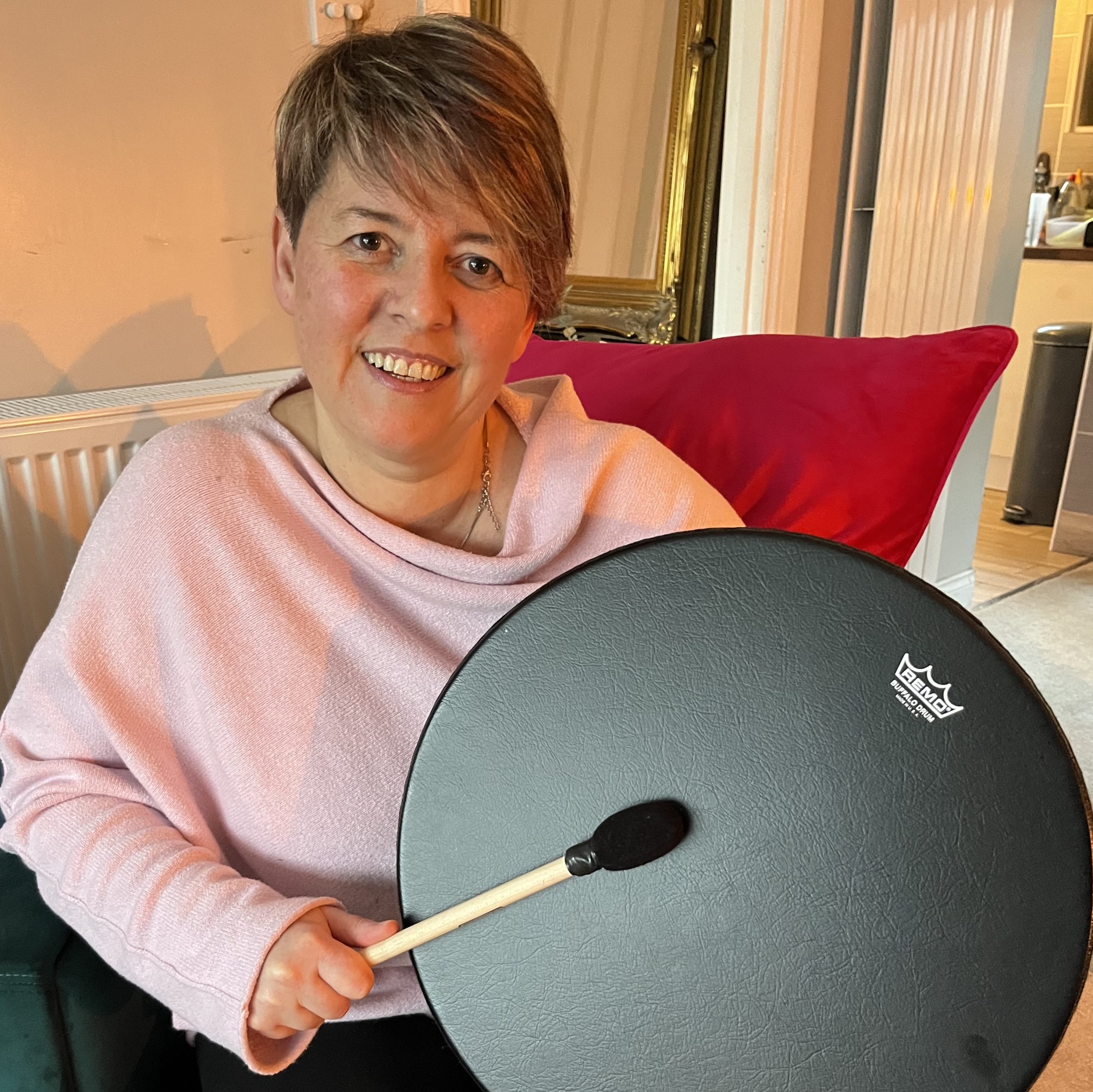 Sharon Gusman FEM Bangs her drum!